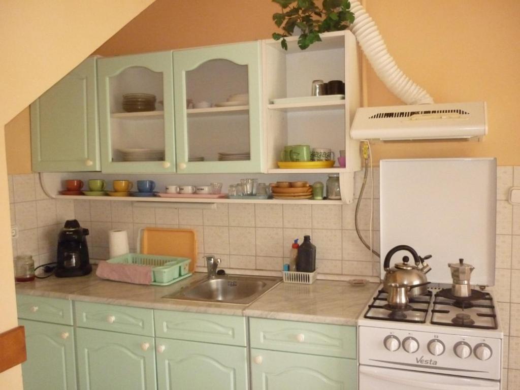 Barbara Apartmanhaz Kehidakustány Εξωτερικό φωτογραφία