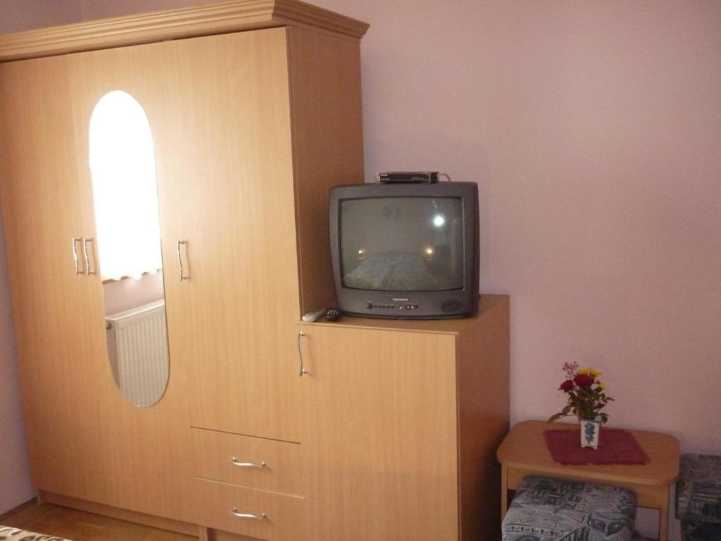 Barbara Apartmanhaz Kehidakustány Εξωτερικό φωτογραφία