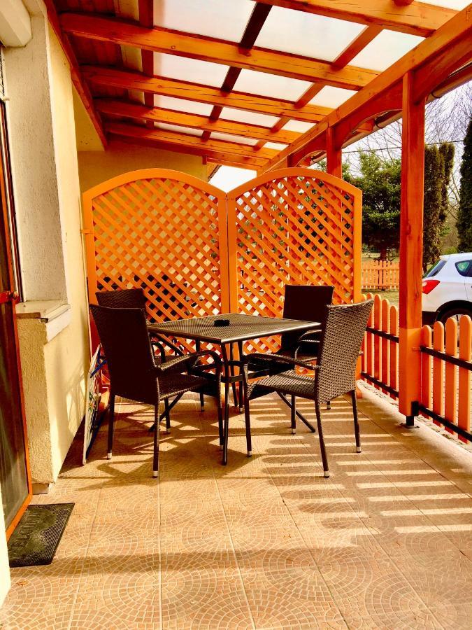 Barbara Apartmanhaz Kehidakustány Εξωτερικό φωτογραφία