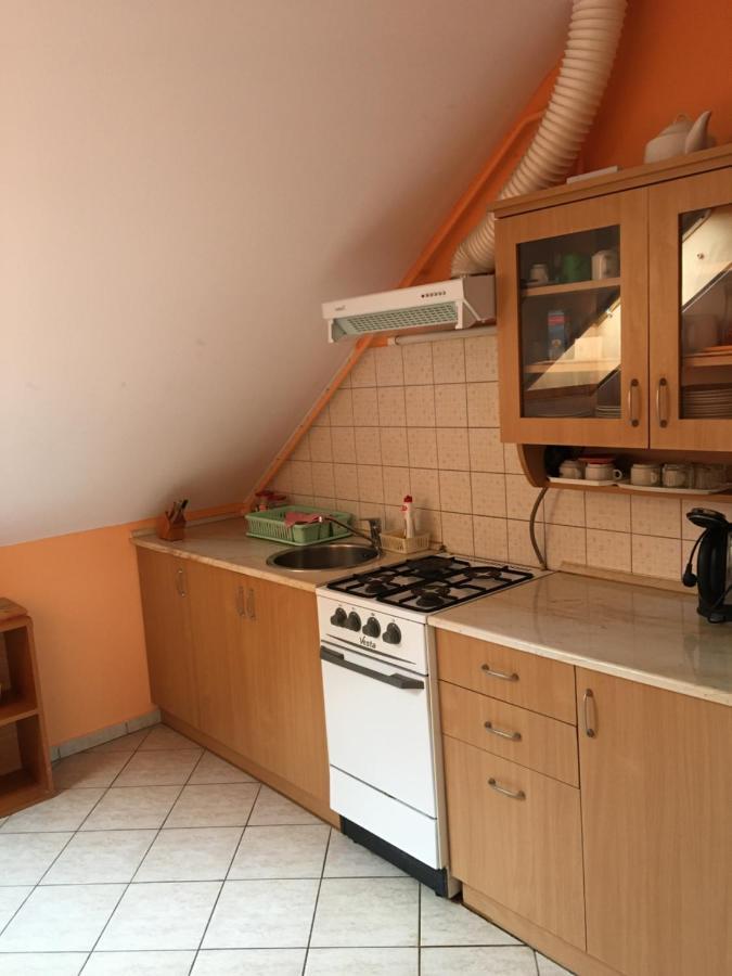 Barbara Apartmanhaz Kehidakustány Εξωτερικό φωτογραφία